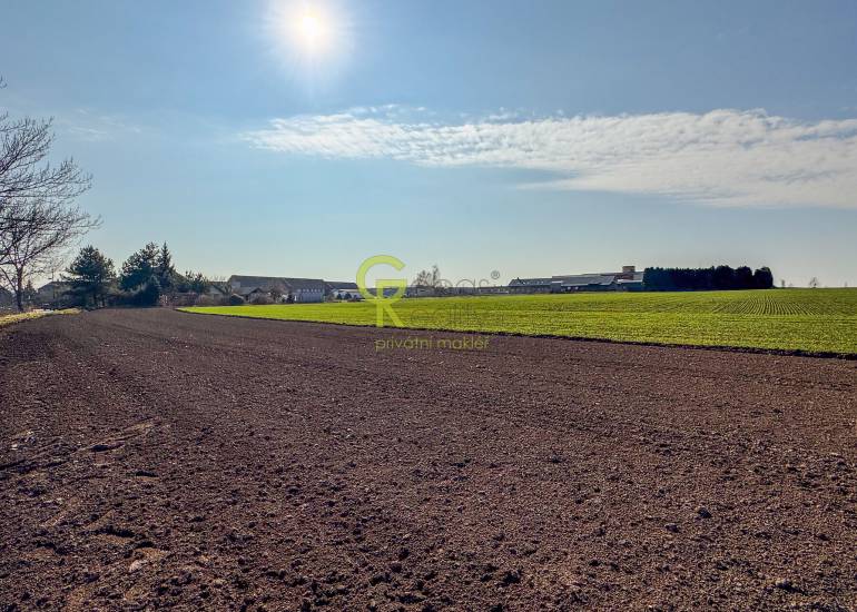 Exkluzivní prodej stavebního pozemku 11 770 m² – Předměřice nad Labem, Hradec Králové