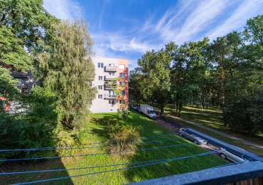 Pronájem světlého bytu 2+kk s balkonem a sklepem - ul. Braniborská, Milovice