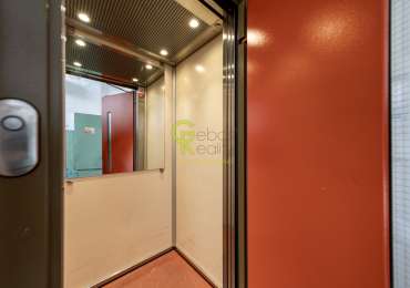 Pronájem prostorného a světlého bytu 3+1 s balkonem - ul.Vinohradská – Praha 3