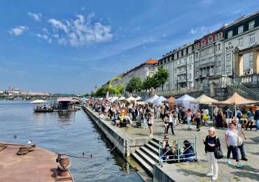 Pronájem stylového 1+1 po kompletní rekonstrukci – Na Výtoni, Praha 2