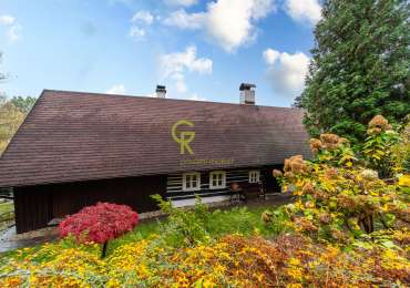 Unikátní roubenka s fungujícím ubytovacím konceptem a obytnou maringotkou - Jablonné v Podještědí