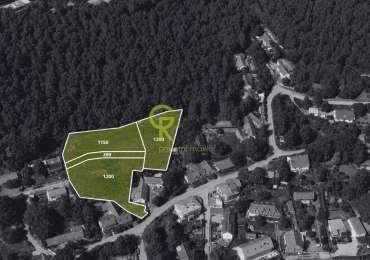 pozemek s možností rozdělení až na 3 stavební parcely u lesa a výhledem do údolí Vltavy- Řež u Prahy
