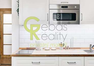 2+kk po rekonstrukci a s vybavením - Na Výtoni, Praha 2