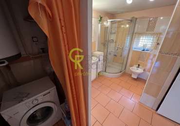 venkovský dům s prostornou stodolou - Záryby, Praha východ