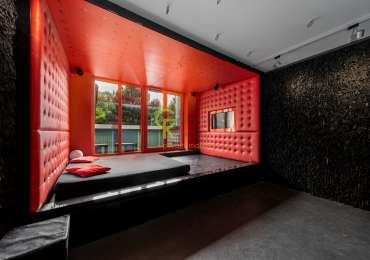 Netradiční byt s nádechem extravagance k pronájmu - ul. Podle Náhonu, Praha 4