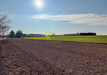 Exkluzivní prodej stavebního pozemku 11 770 m² – Předměřice nad Labem, Hradec Králové